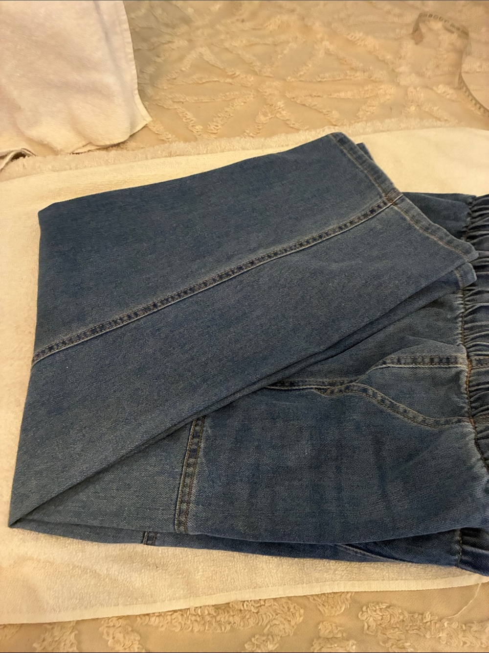 Plus sizeVanilla Star Women's Straight Leg Jeans-Blue front pockets& drawstring